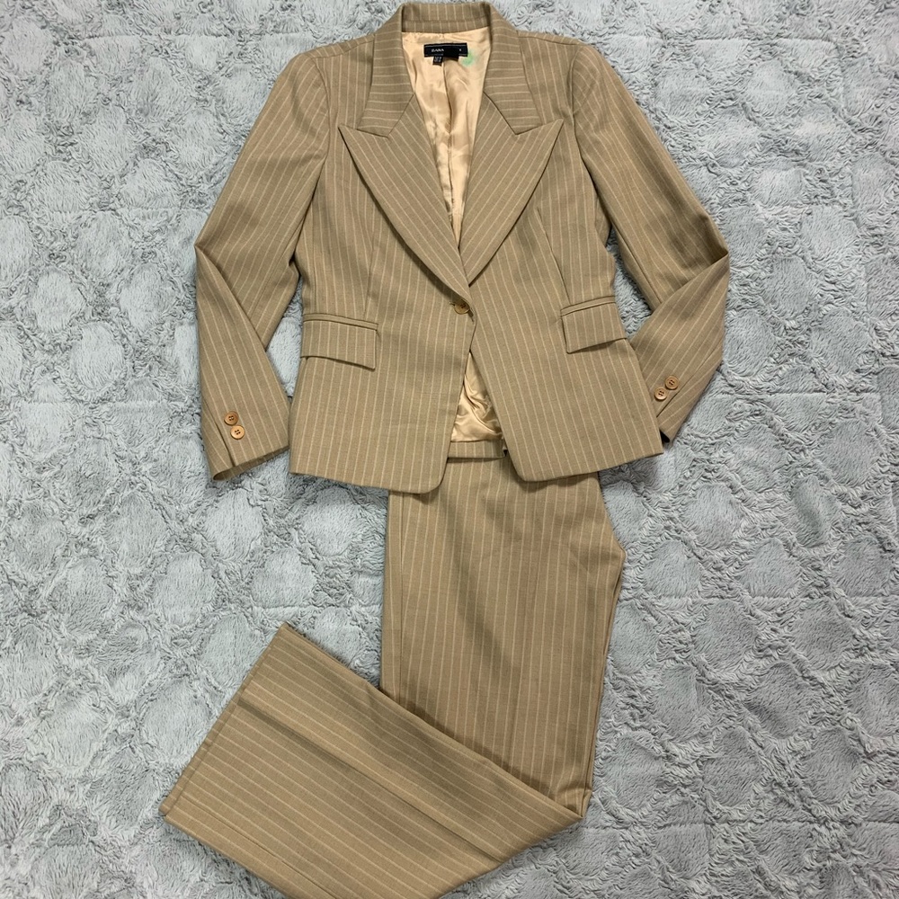 Zara women’s pinstriped suit blazer and pants